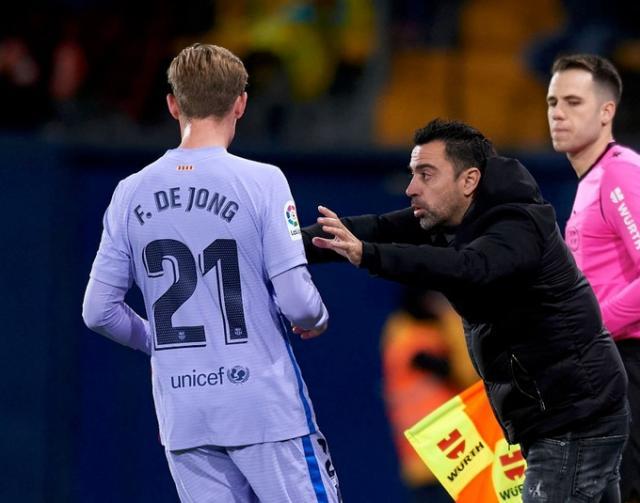 mk体育官网-哈维：理解黄潜为什么生气 埃梅里：裁判让我很受伤